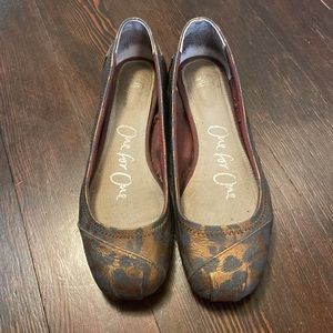 TOMS | Blue and Copper leopard print | Ballet Flat | 8